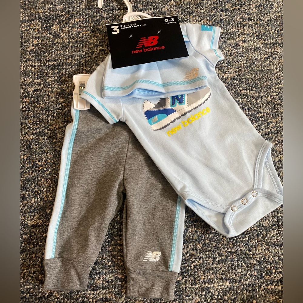 New Balance Boy’s 3 Piece Set Size 0-3 Months
